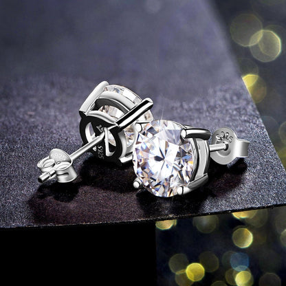 LumiStud™ - Diamond Earrings